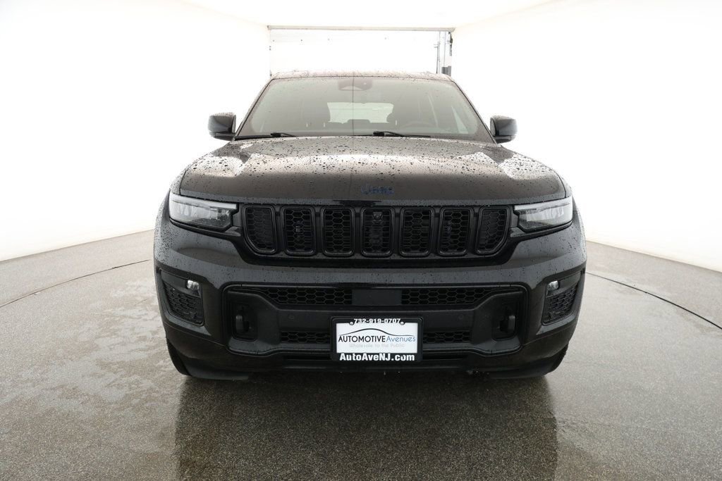 Used 2025 Jeep Grand Cherokee Limited 4xe image 2