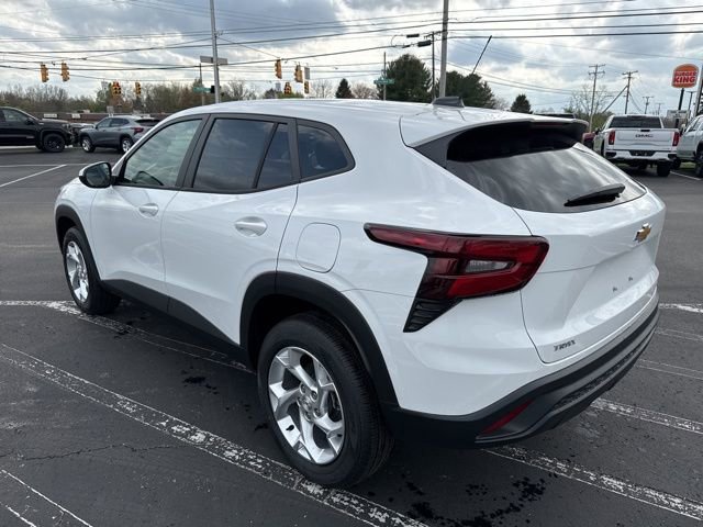 New 2026 Chevrolet Trax LS image 8
