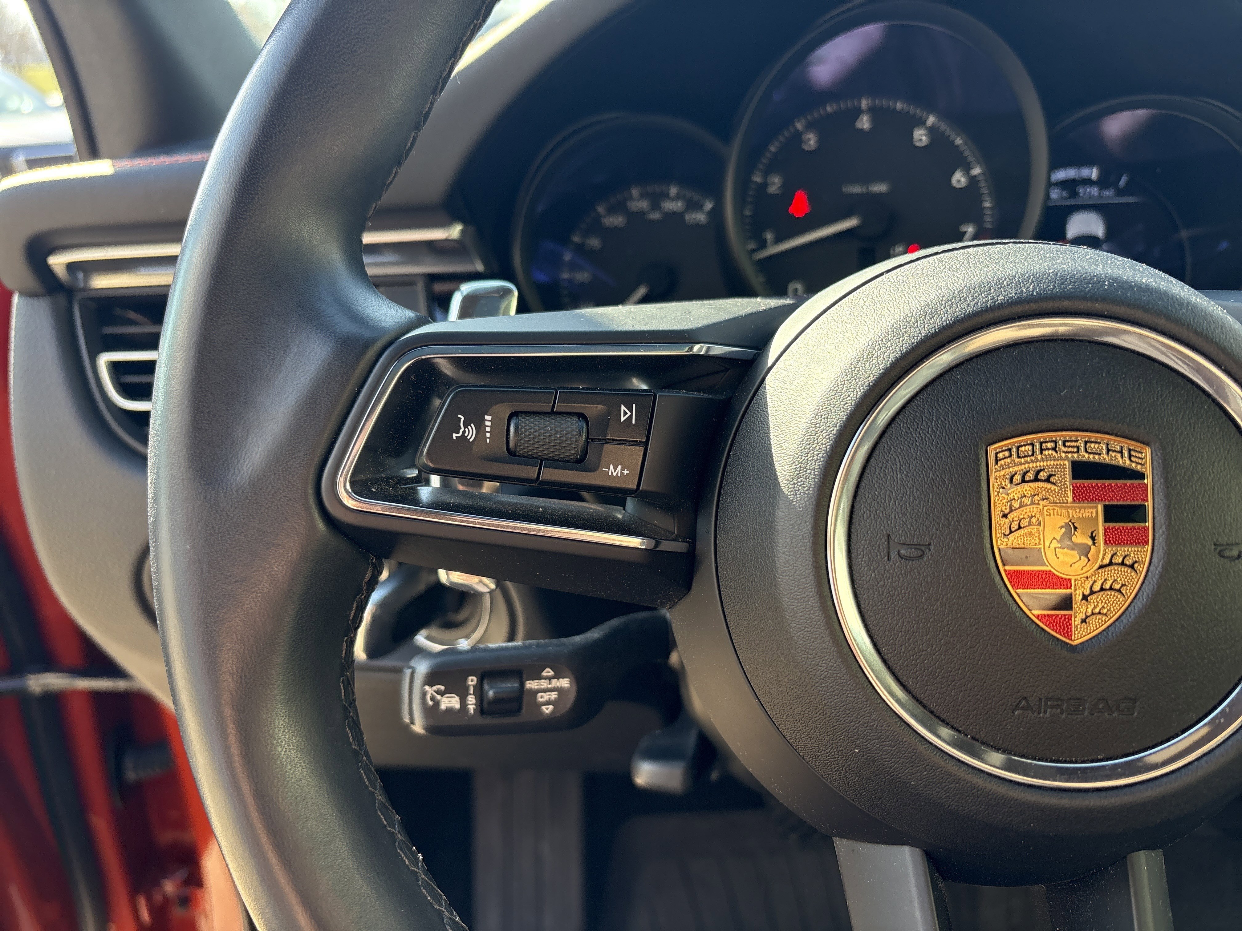 Used 2024 Porsche Macan Turbo image 19