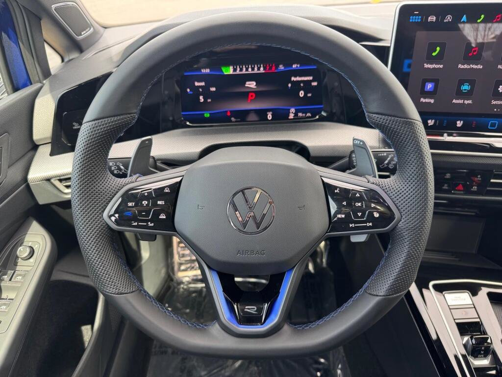 Used 2026 Volkswagen Golf 2.0T image 10