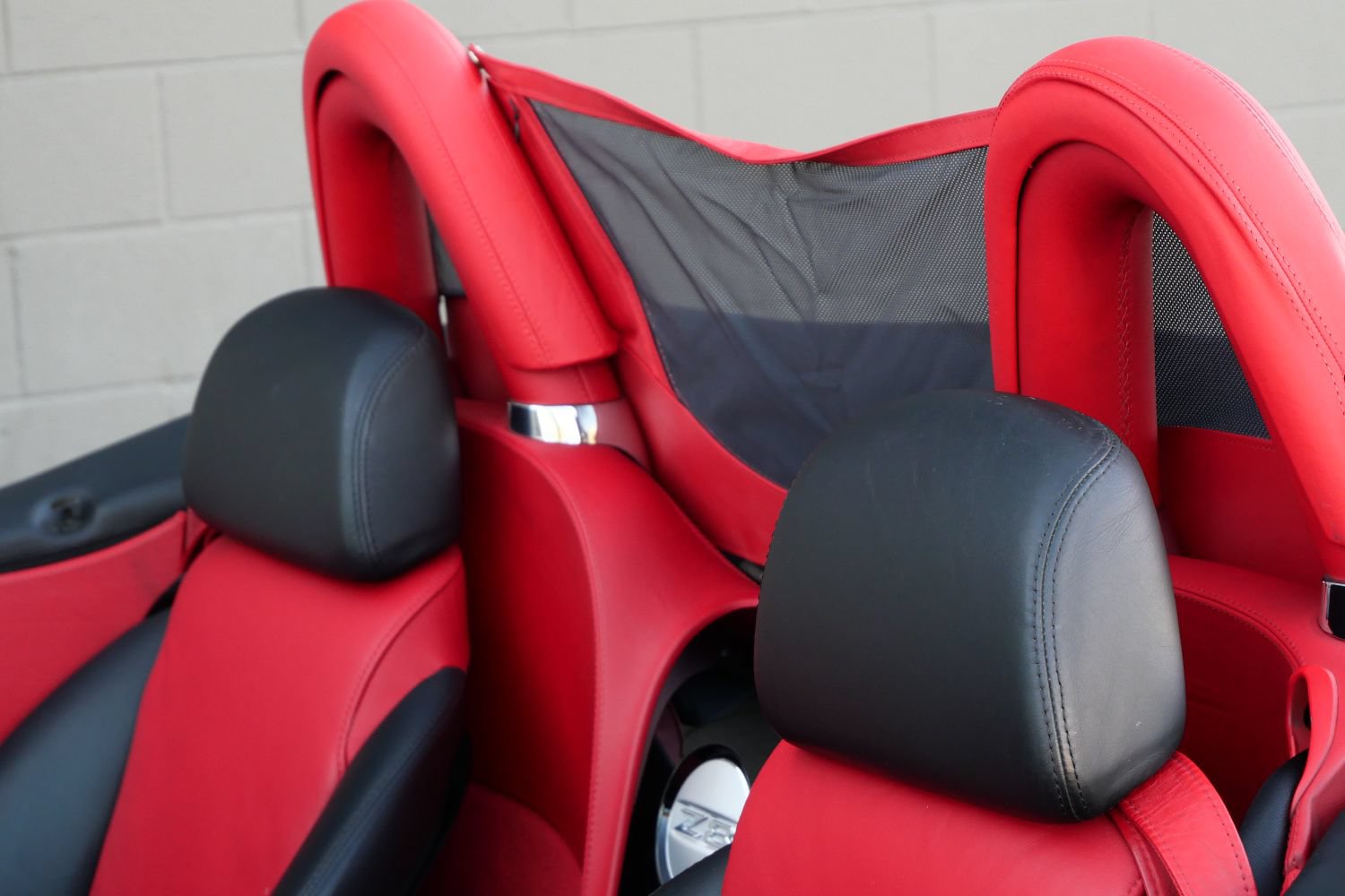 Used 2001 BMW Z8 RWD image 37