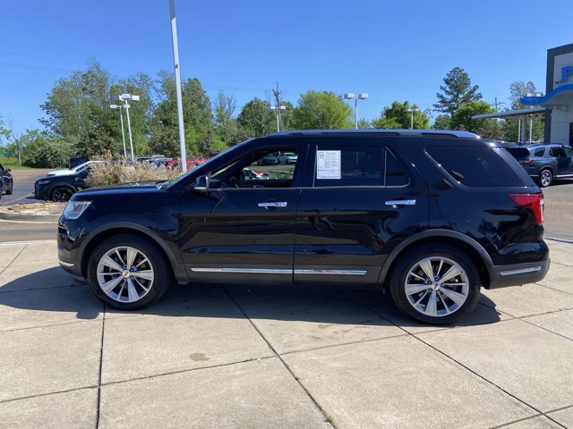 Used 2018 Ford Explorer Limited image 7