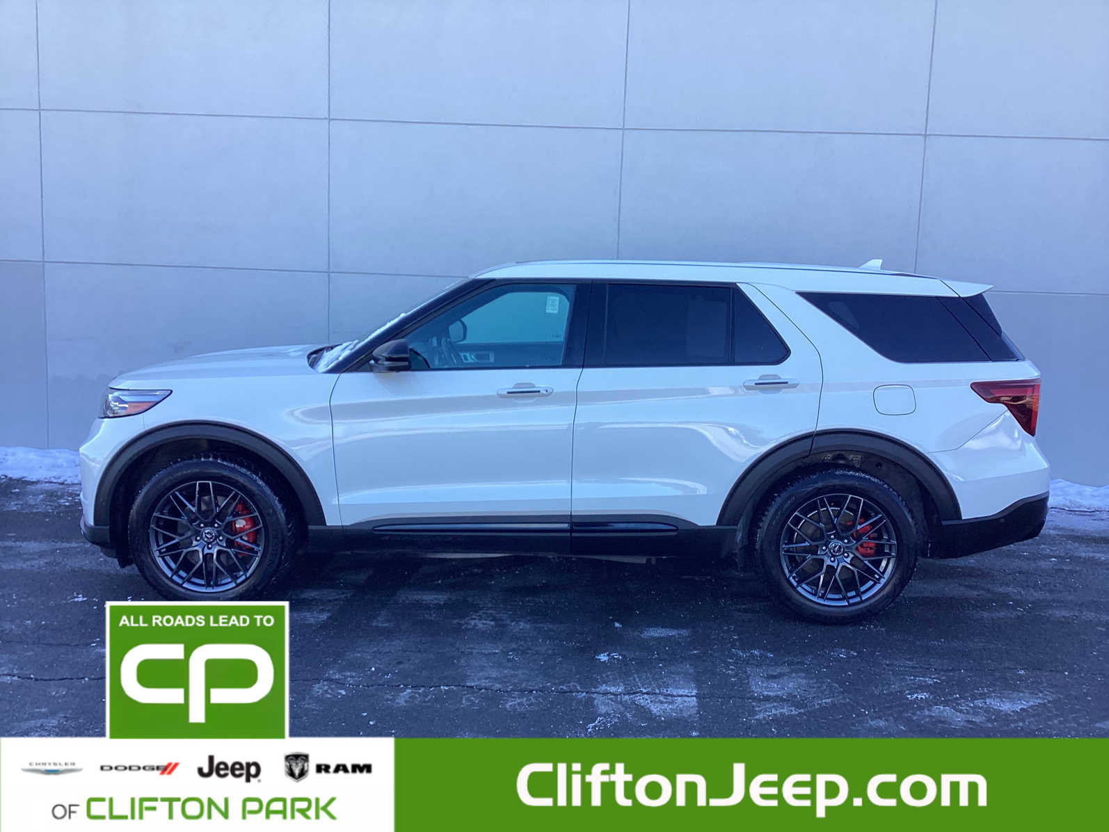 Used 2022 Ford Explorer ST w/ Equipment Group 401A image 3