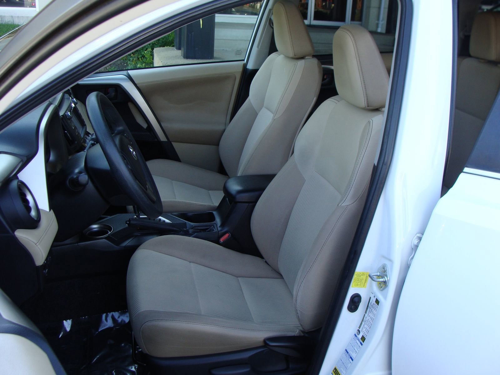 Used 2013 Toyota RAV4 XLE AWD/4WD image 7