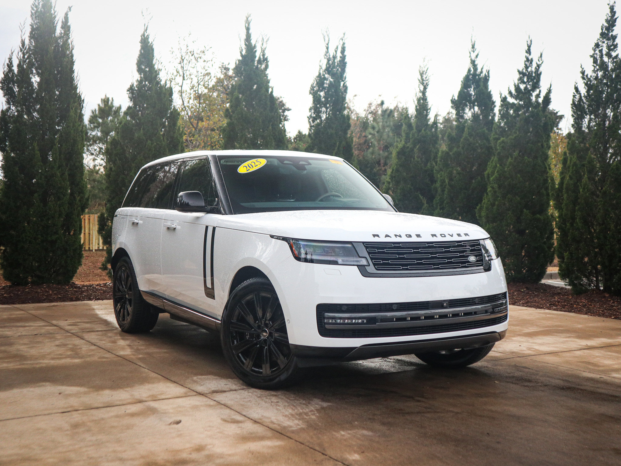 Used 2025 Land Rover Range Rover Autobiography video 2