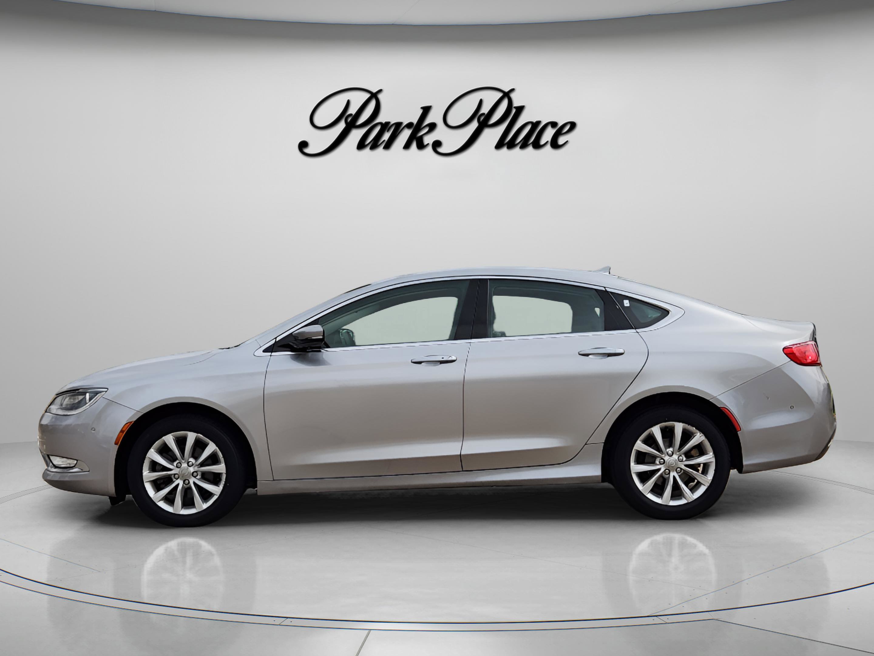 Used 2016 Chrysler 200 C w/ Premium Group image 2