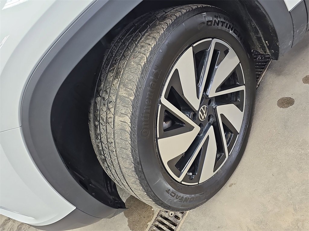 Used 2025 Volkswagen Atlas SE image 33