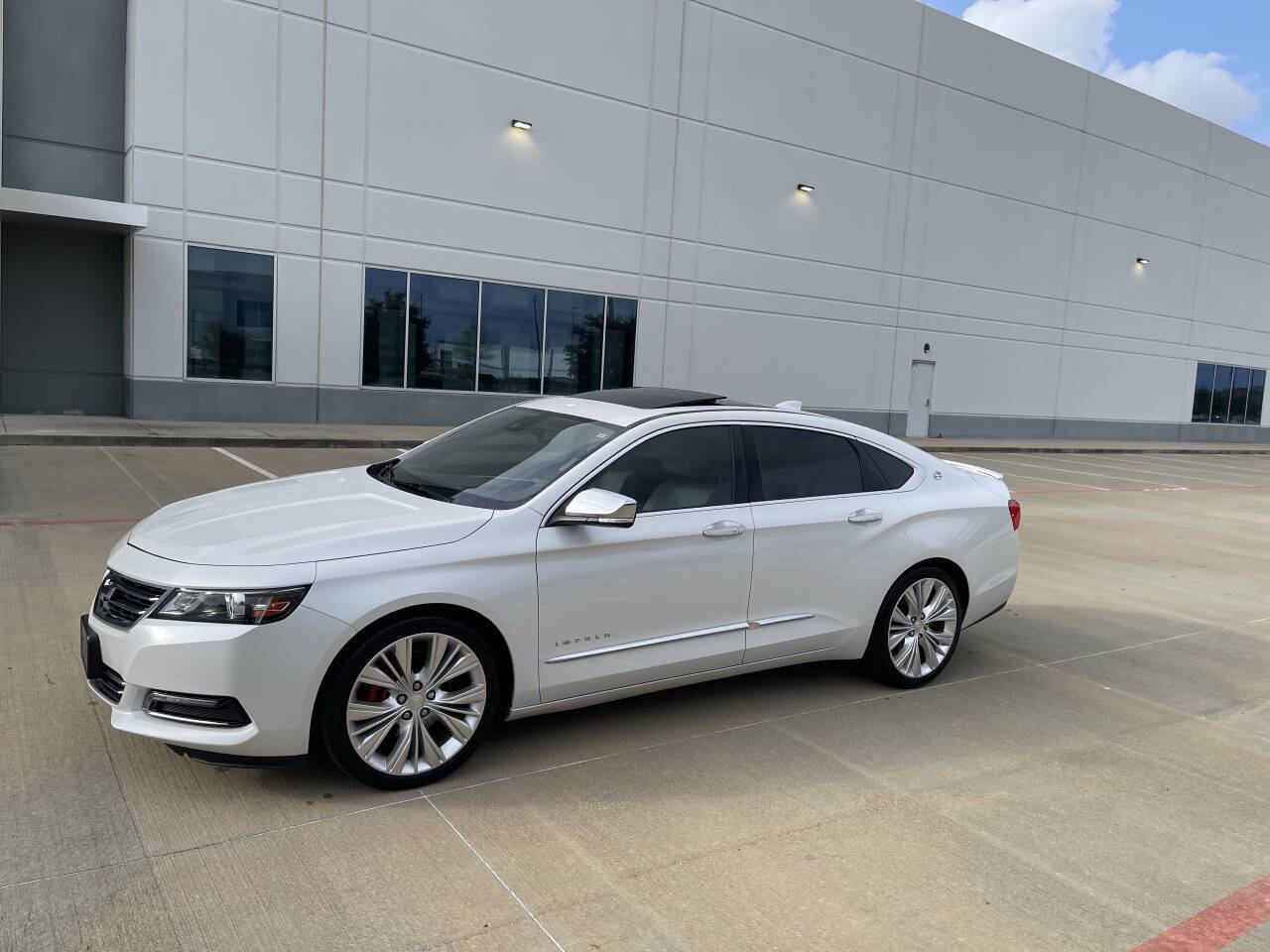 Used 2017 Chevrolet Impala Premier w/ Enhanced Convenience Package image 30