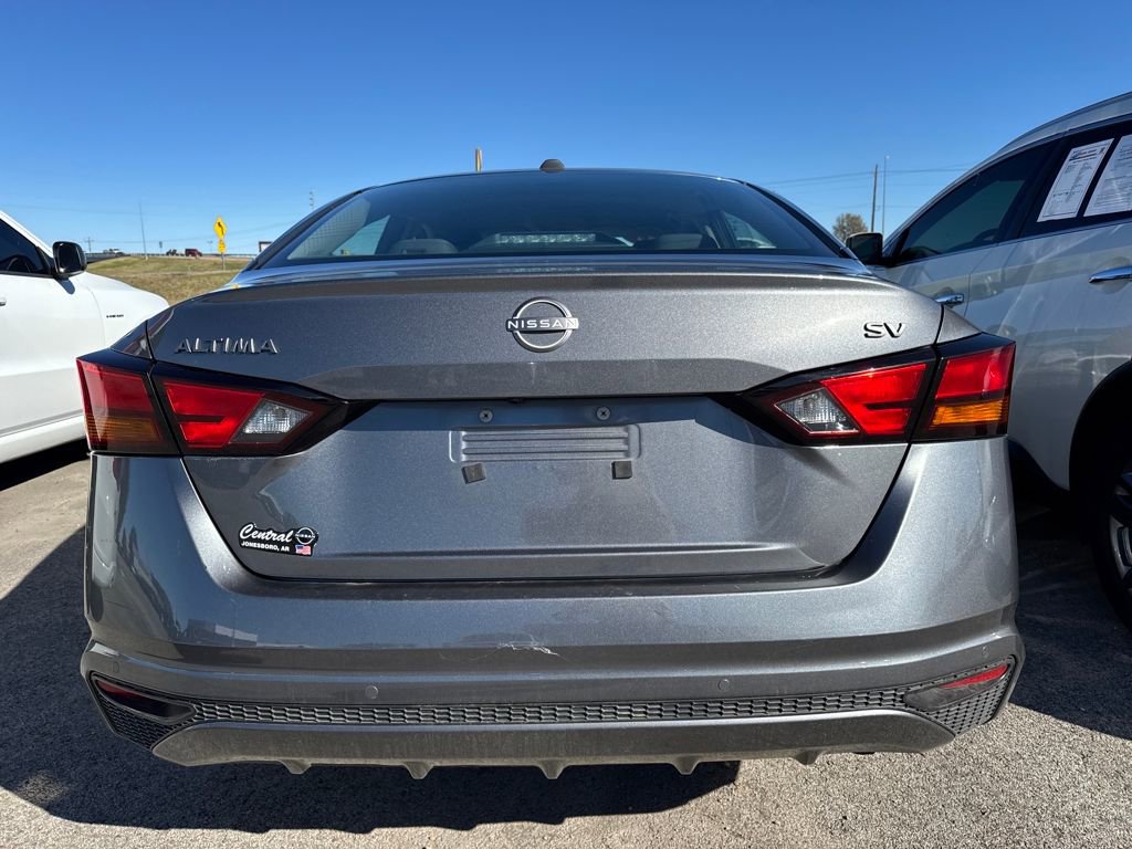 Used 2024 Nissan Altima 2.5 SV image 6