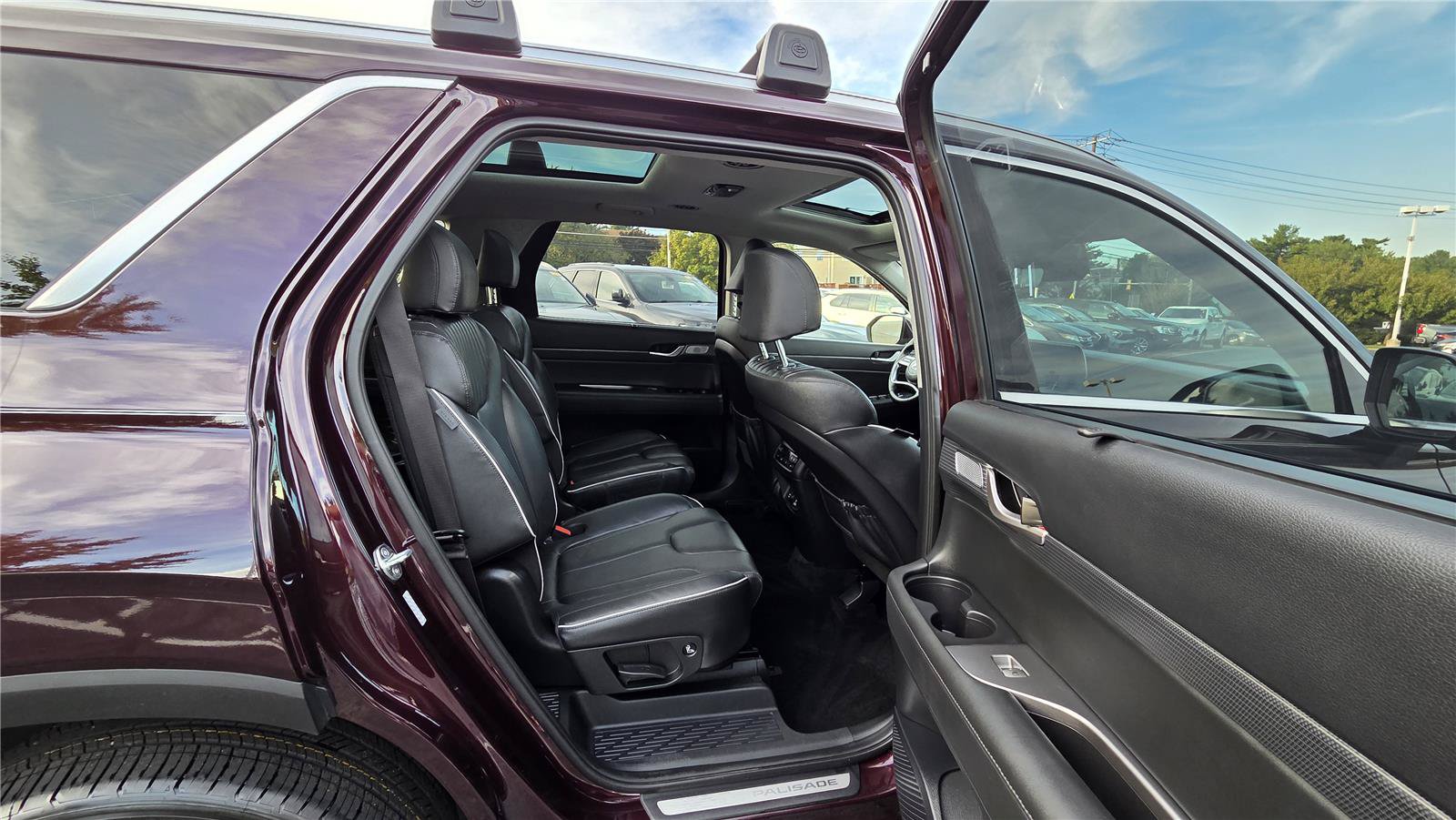 Used 2023 Hyundai Palisade Limited AWD/4WD image 36