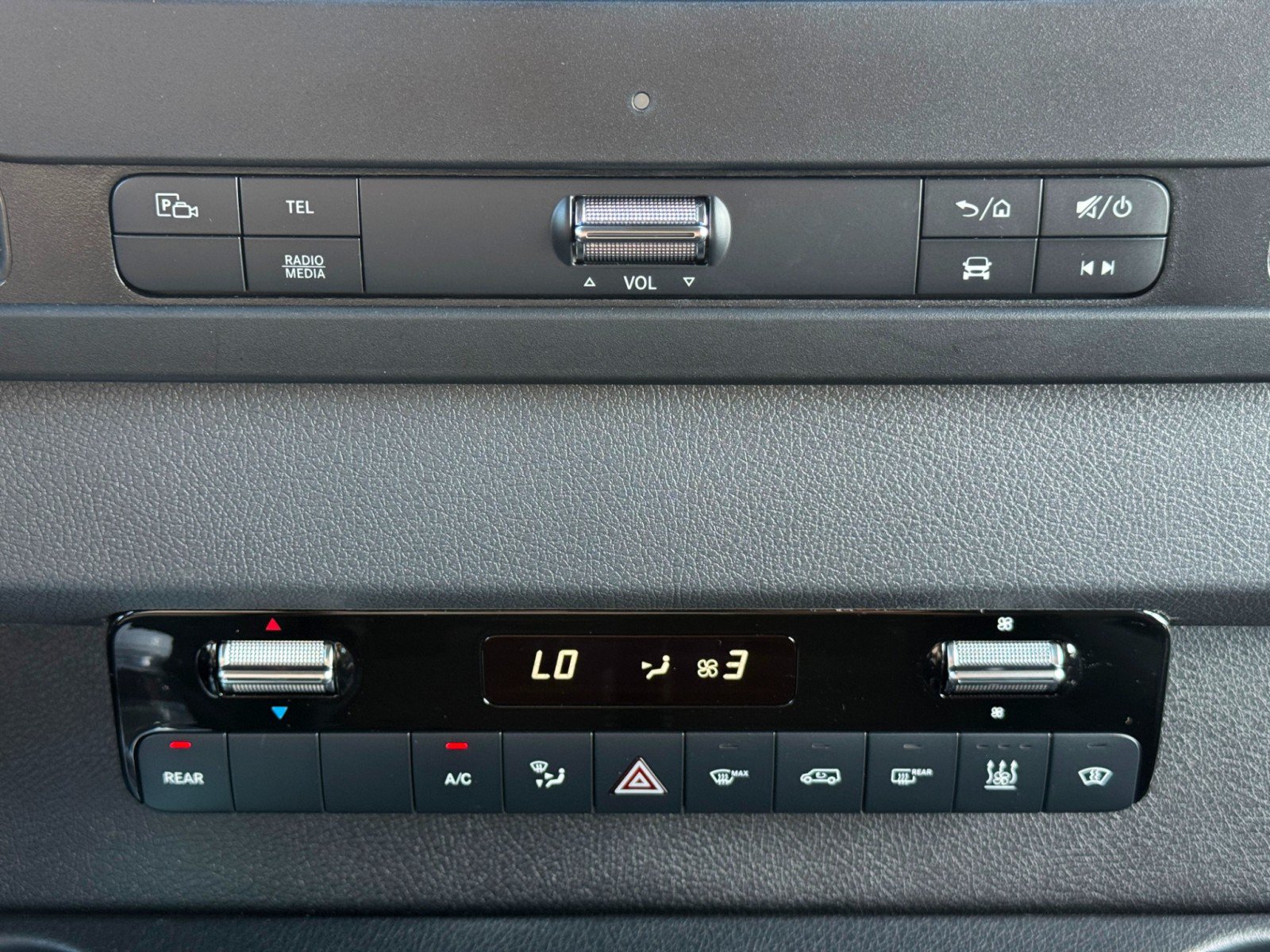 Used 2021 Mercedes-Benz Sprinter 2500 w/ Comfort Plus Package image 28