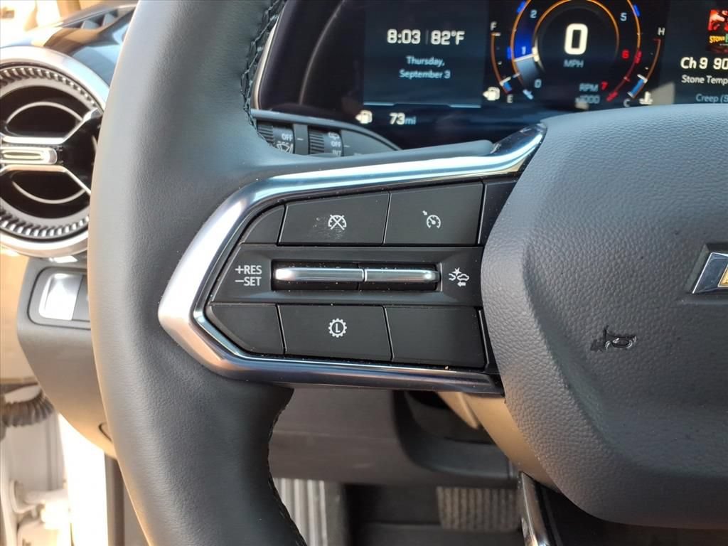Used 2026 Chevrolet Equinox LT FWD image 13