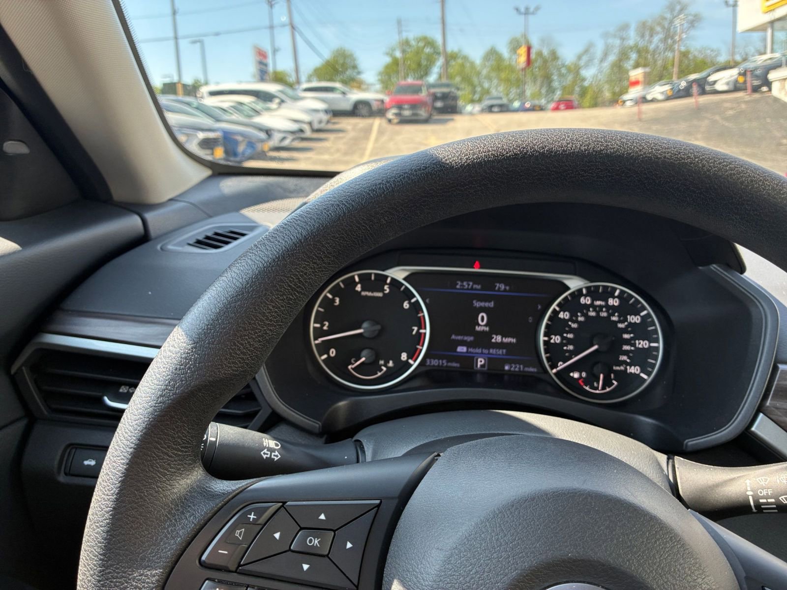 Used 2025 Nissan Altima 2.5 SV FWD image 34