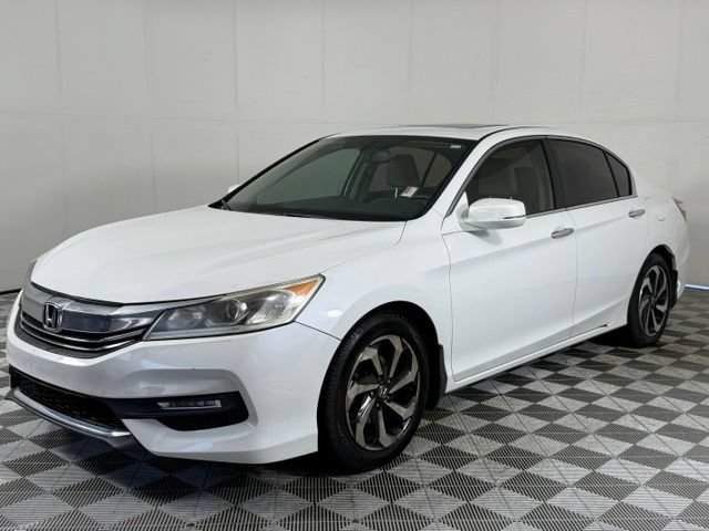 Used 2016 Honda Accord EX-L image 2