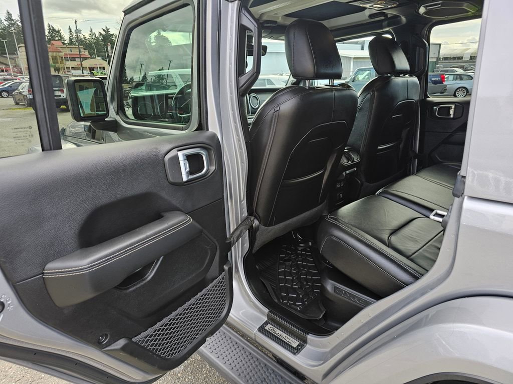 Used 2021 Jeep Wrangler Unlimited Sahara w/ Cold Weather Group image 14