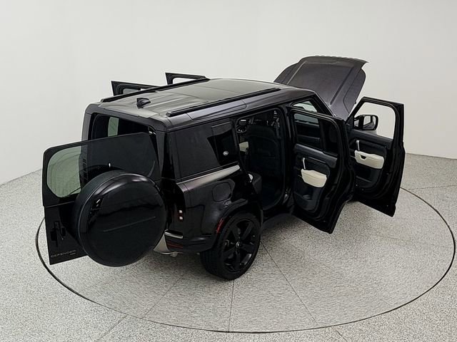 Certified 2023 Land Rover Defender 110 X-Dynamic SE image 37