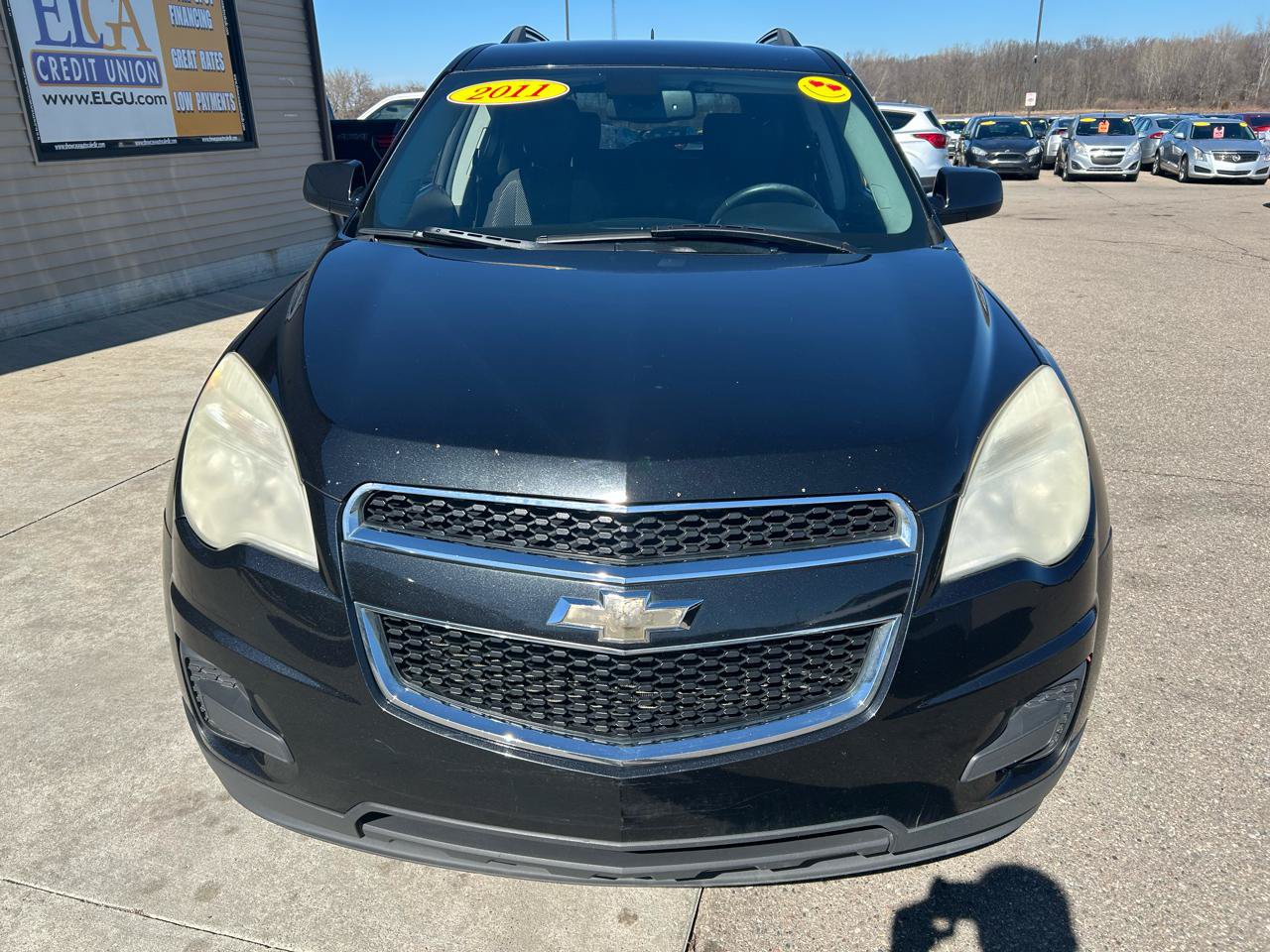 Used 2011 Chevrolet Equinox LT w/ Driver Convenience Package FWD image 2