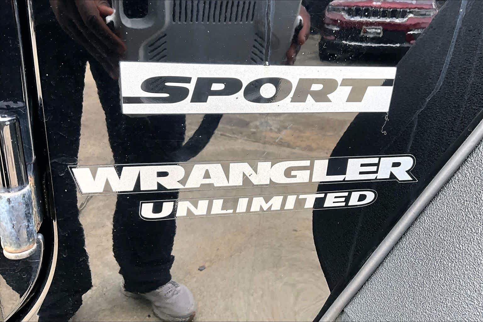 Used 2014 Jeep Wrangler Unlimited Sport AWD/4WD image 30