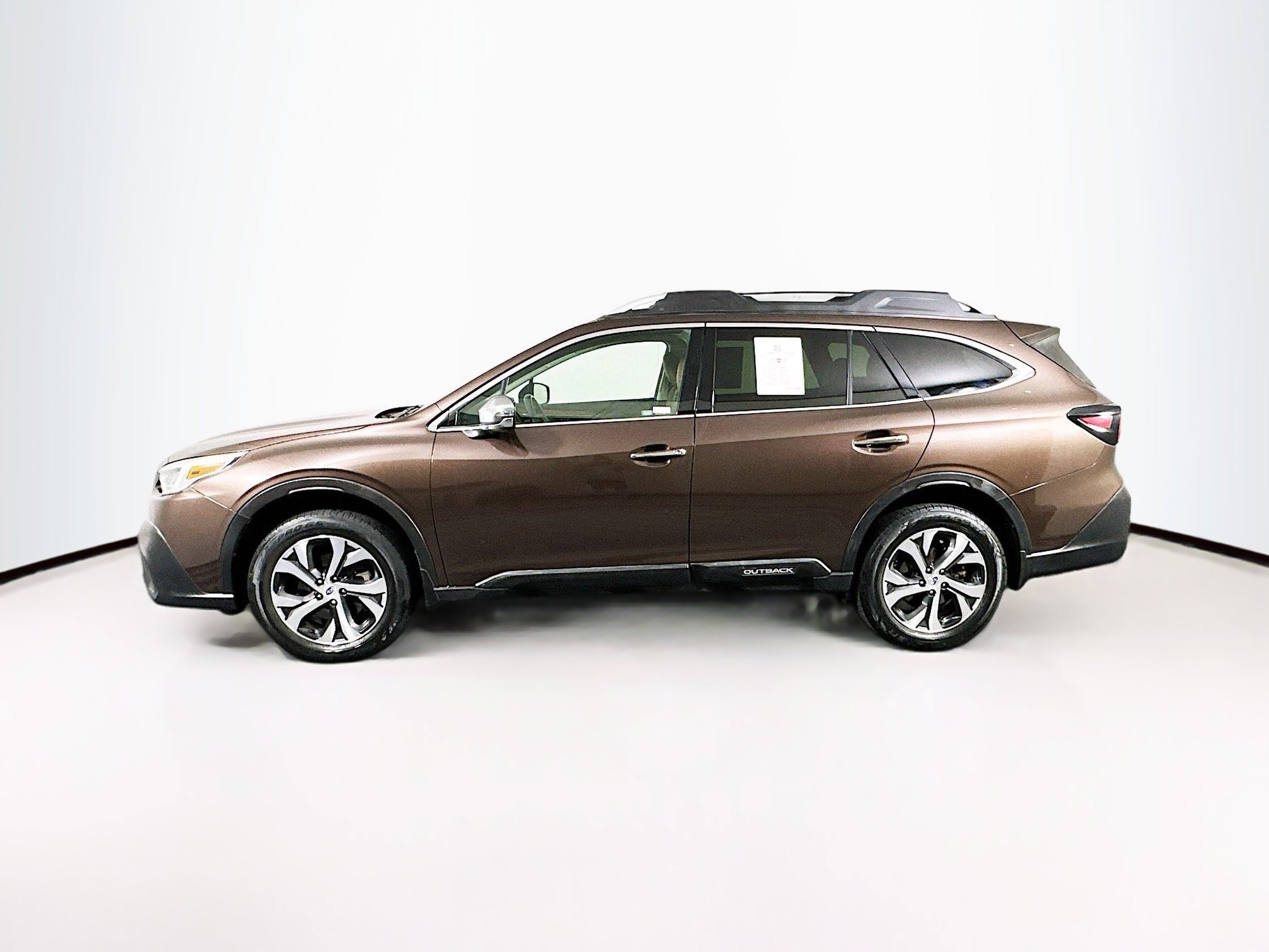 Used 2020 Subaru Outback Touring XT AWD/4WD image 4