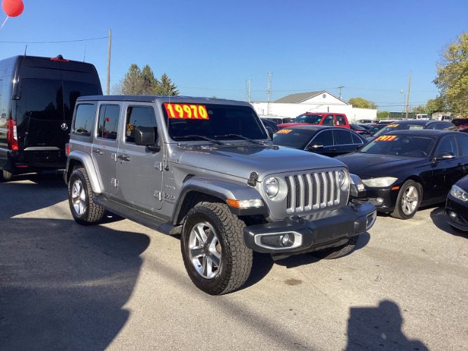 Used 2020 Jeep Wrangler Unlimited Sahara image 2