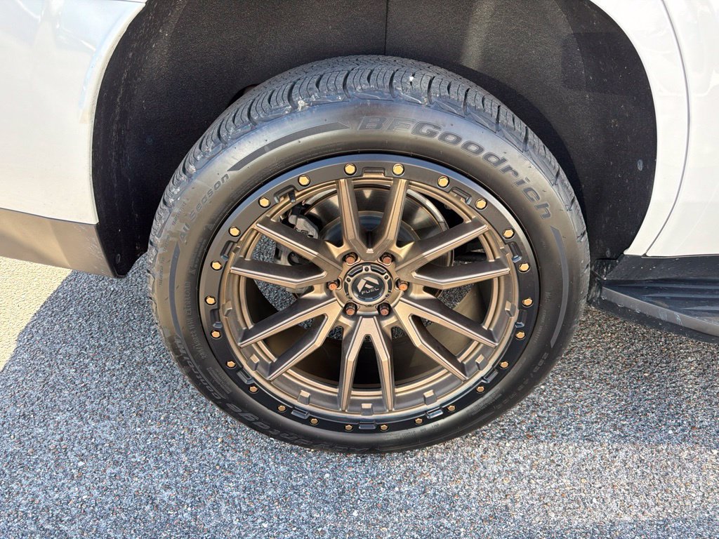 Used 2021 Chevrolet Tahoe High Country AWD/4WD image 10
