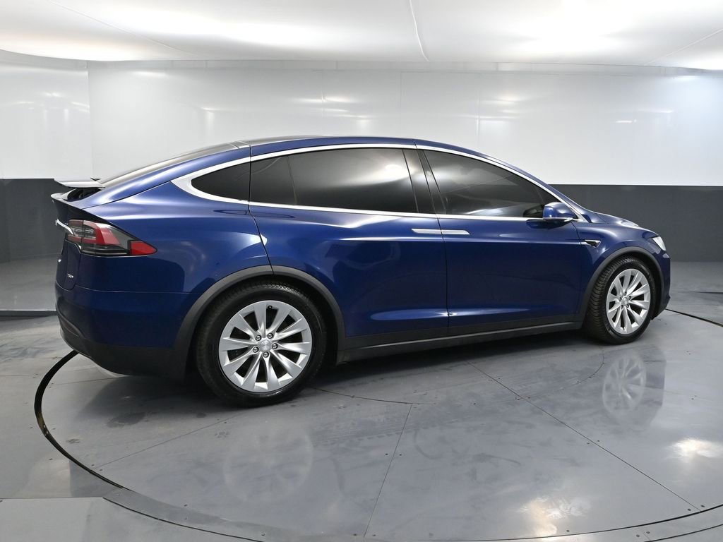 Used 2018 Tesla Model X 100D image 4