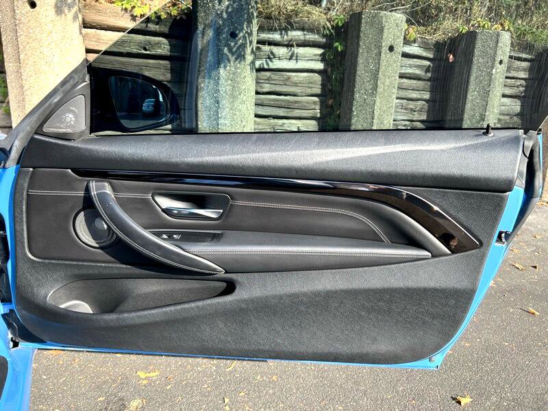 Used 2020 BMW M4 Coupe w/ Competition Package image 29