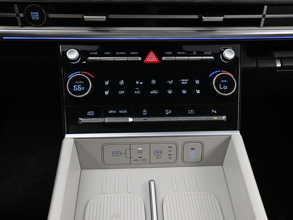 Used 2024 Hyundai Santa Fe Limited FWD image 38