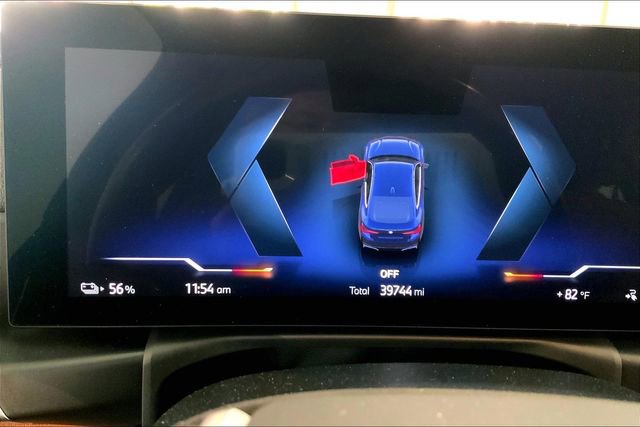 Used 2023 BMW i4 eDrive40 w/ Premium Package image 7