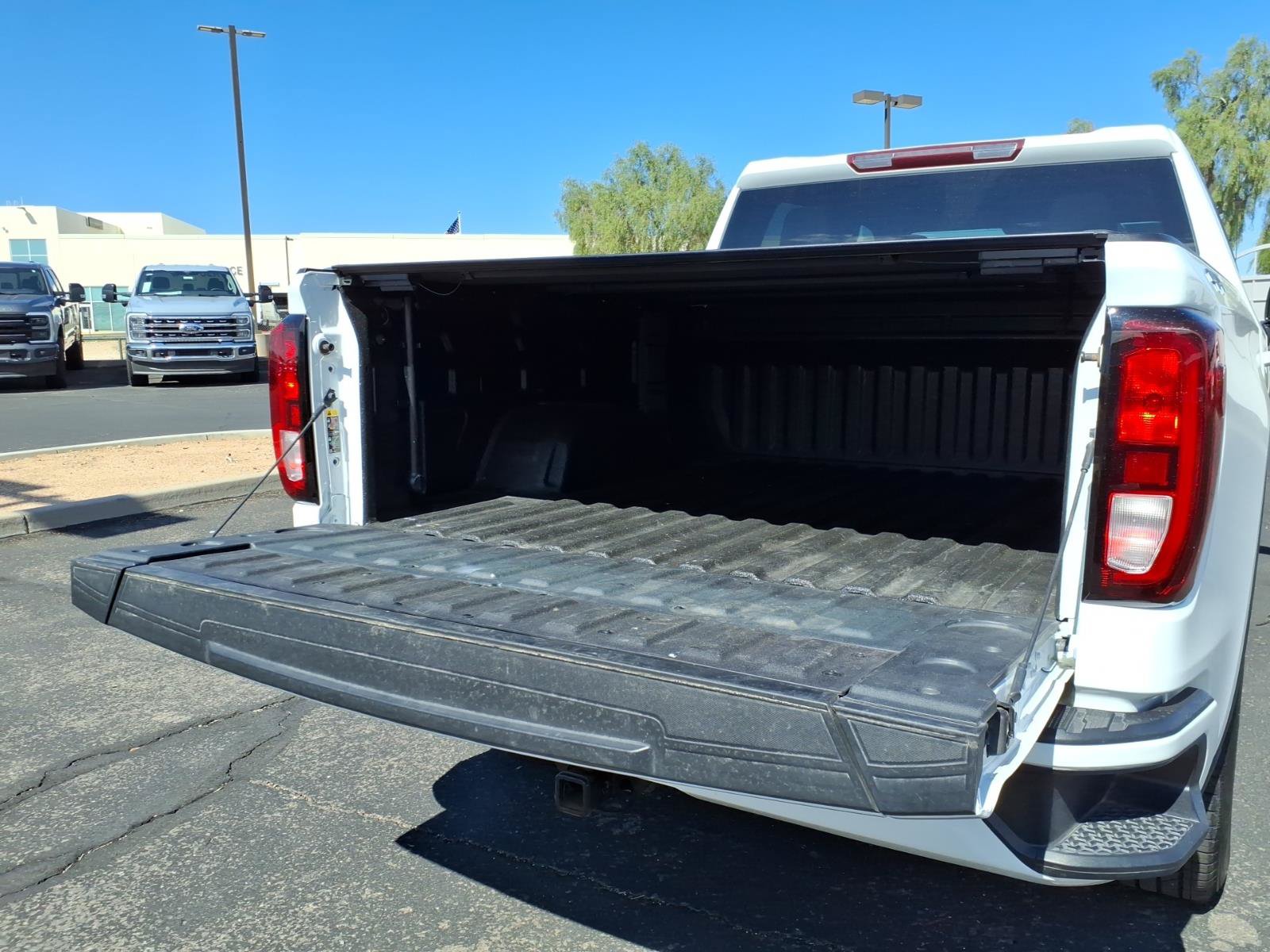 Used 2022 GMC Sierra 1500 Elevation w/ Max Trailering Package AWD/4WD image 15