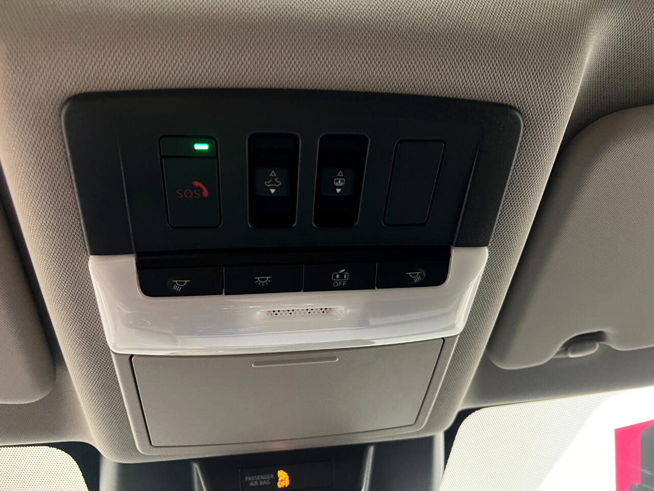 Used 2024 Nissan Rogue SL w/ SL Premium Package image 42