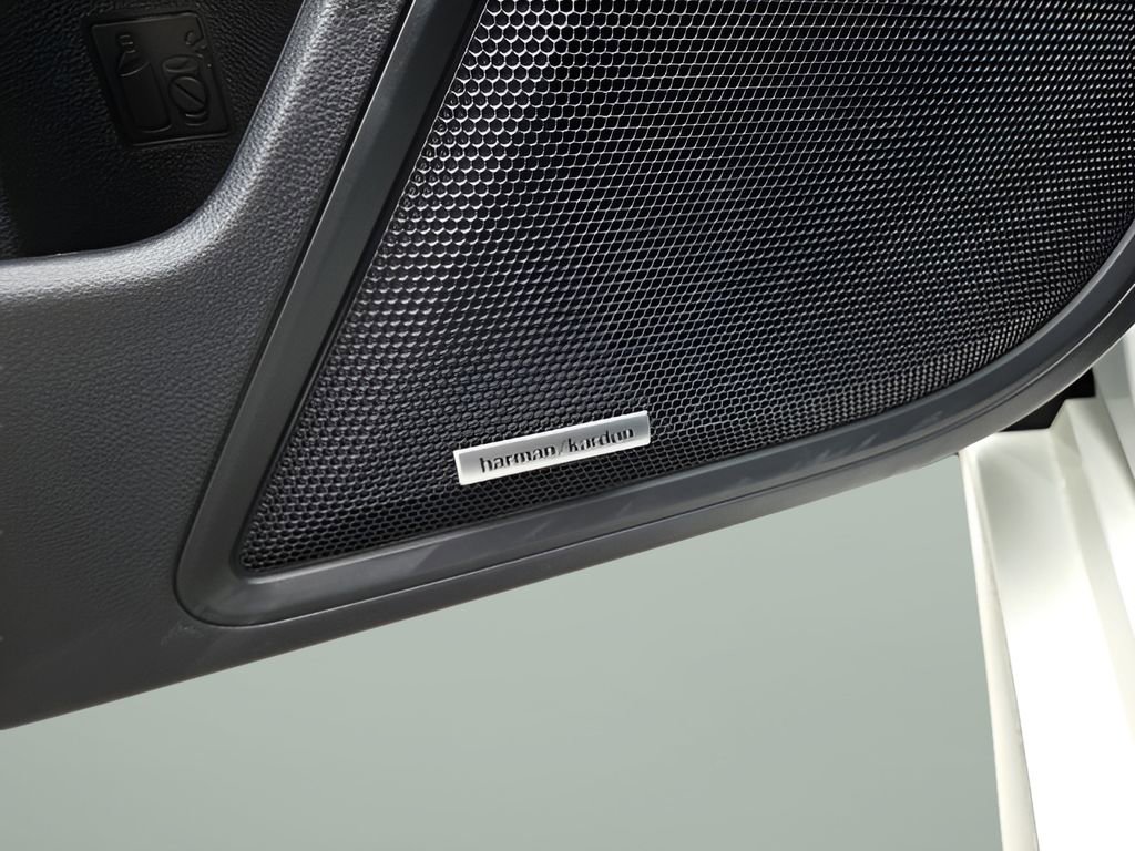 Used 2025 Subaru Legacy Touring XT w/ Tech Package #3 image 18