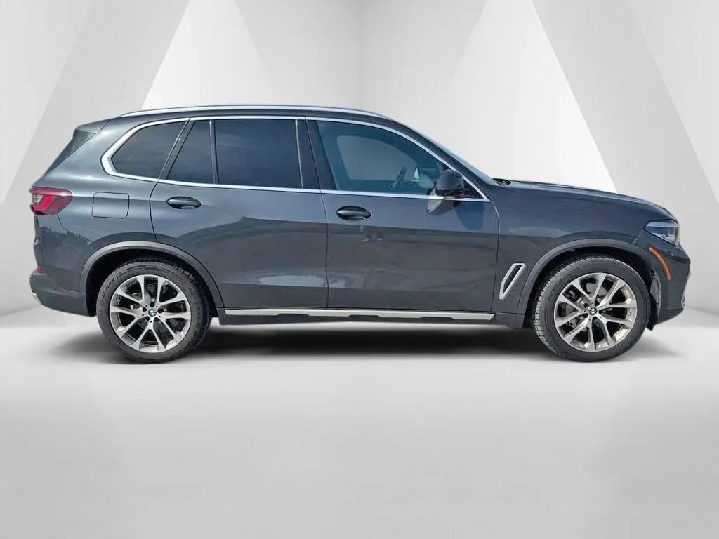 Used 2022 BMW X5 xDrive40i AWD/4WD image 8