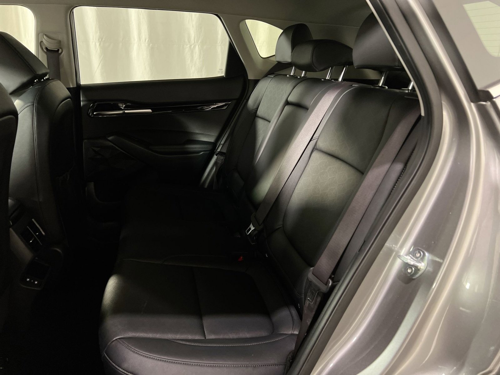 Used 2025 Kia Seltos EX image 25