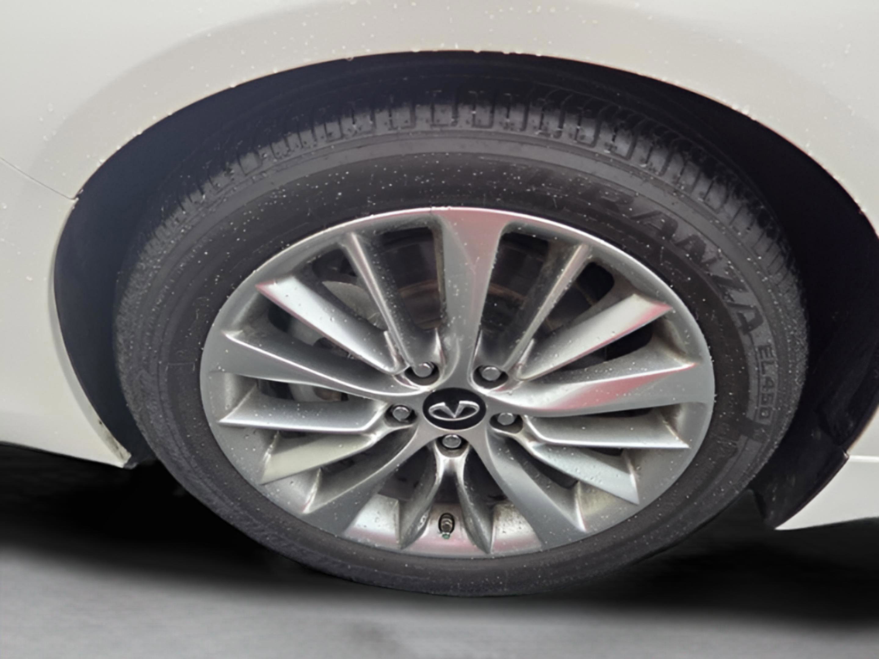 Certified 2023 INFINITI Q50 Luxe w/ Cargo Package RWD image 31
