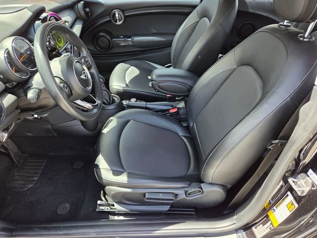 Used 2017 MINI Cooper 2-Door Hardtop FWD image 11