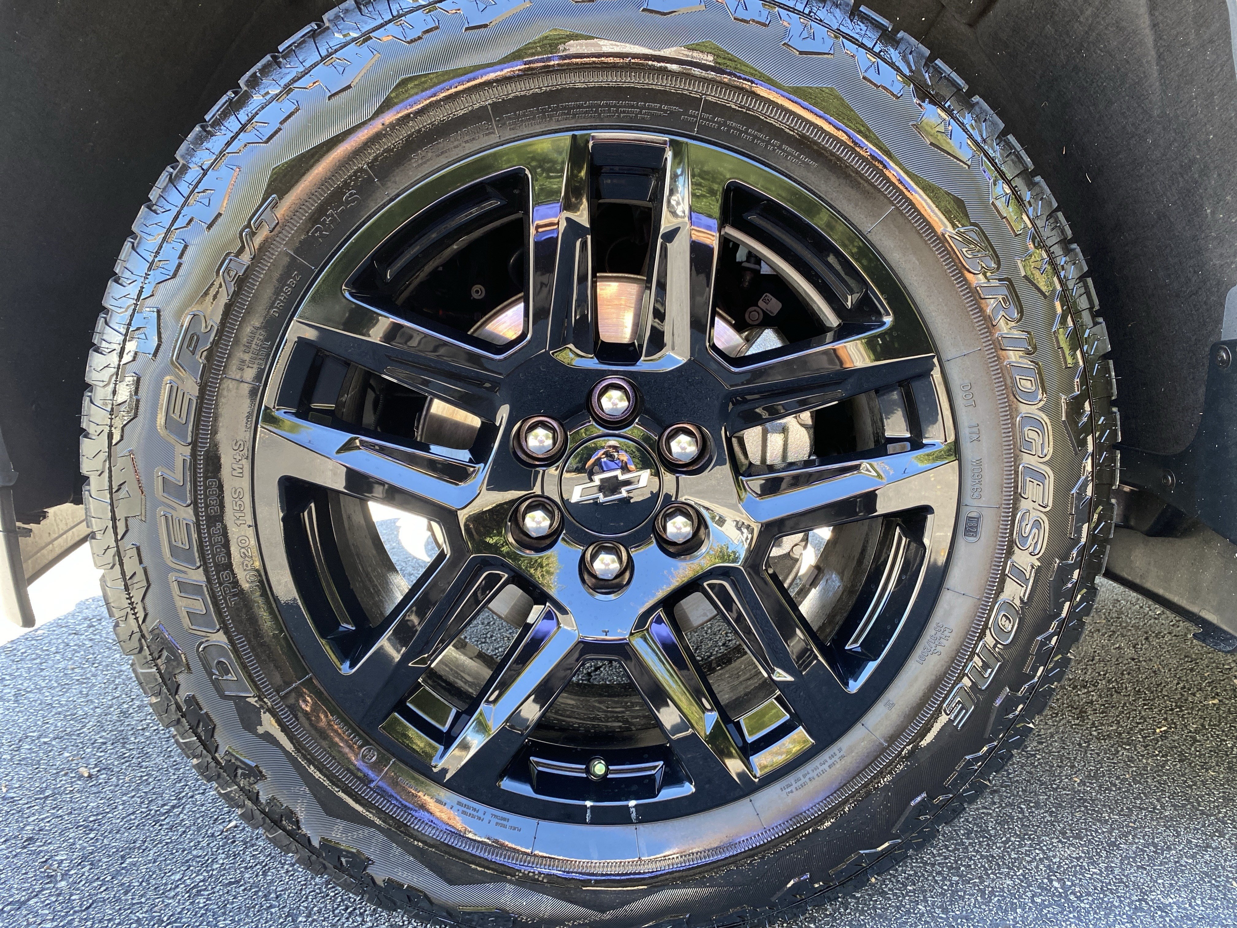 Used 2023 Chevrolet Silverado 1500 High Country w/ High Country Premium Package AWD/4WD image 50