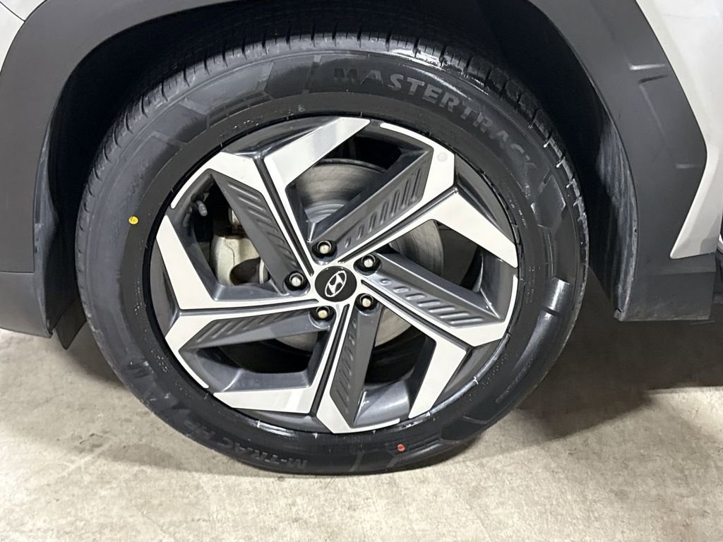 Used 2024 Hyundai Tucson Limited image 27