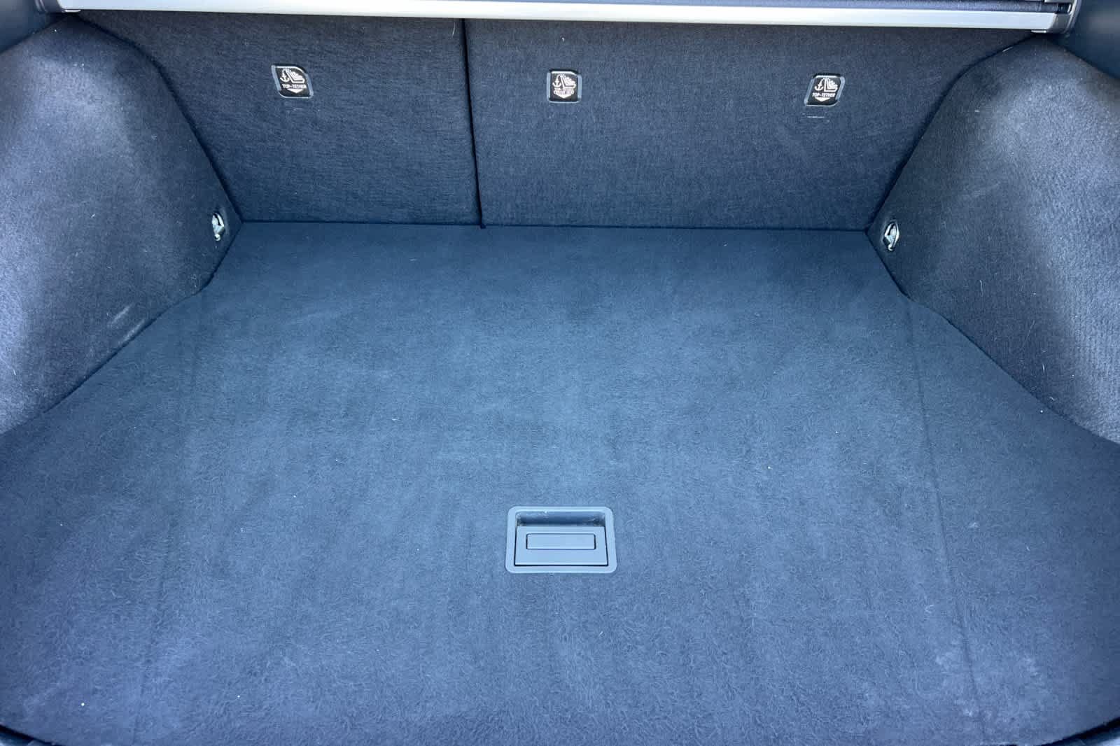 Used 2021 Toyota Prius LE FWD image 15