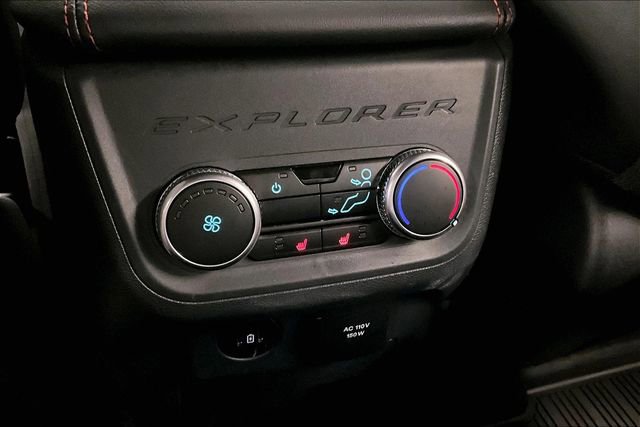 Used 2025 Ford Explorer ST-Line w/ Premium Package image 31