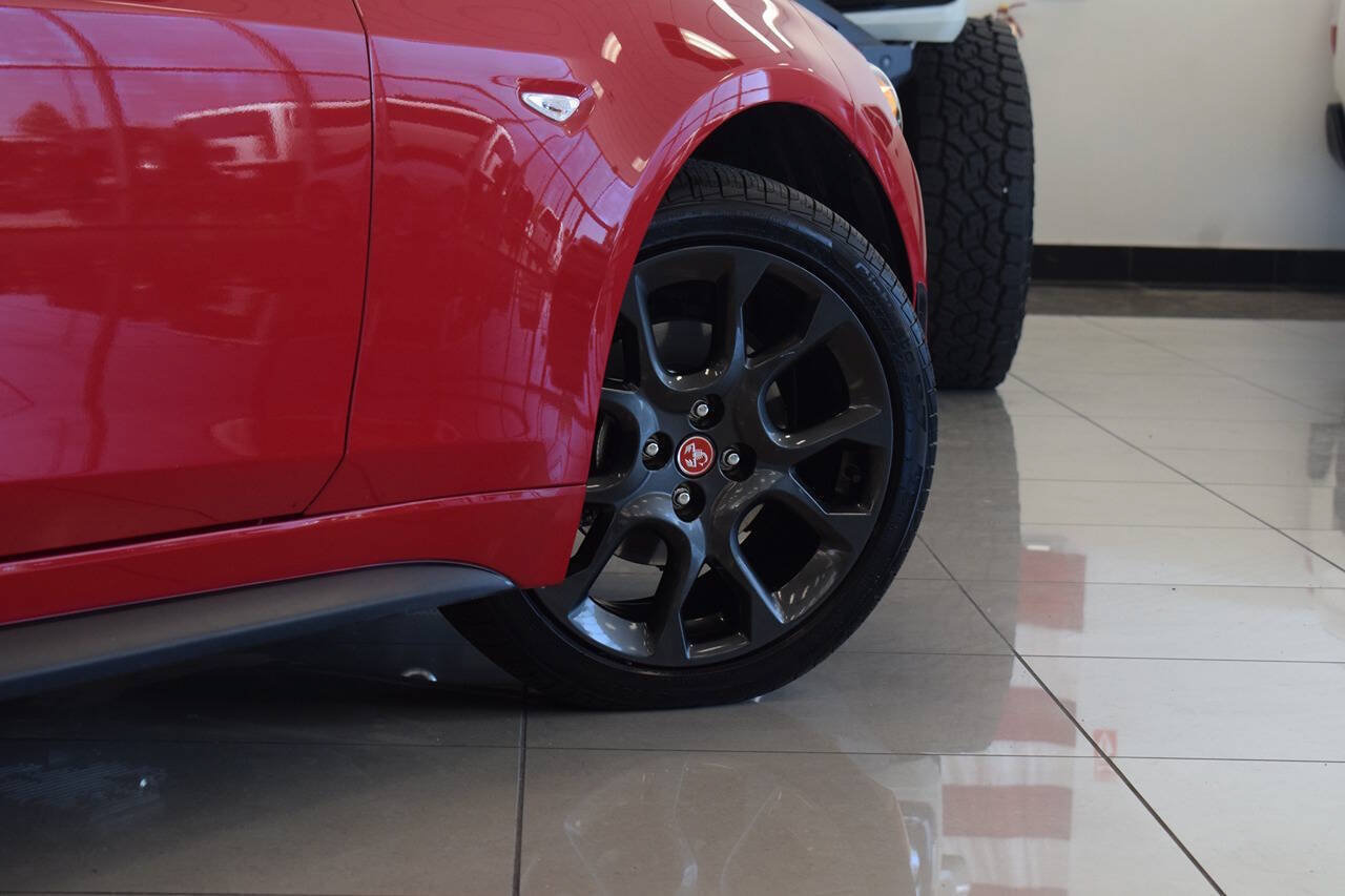 Used 2020 FIAT 124 Spider Abarth w/ Convenience Group RWD image 40