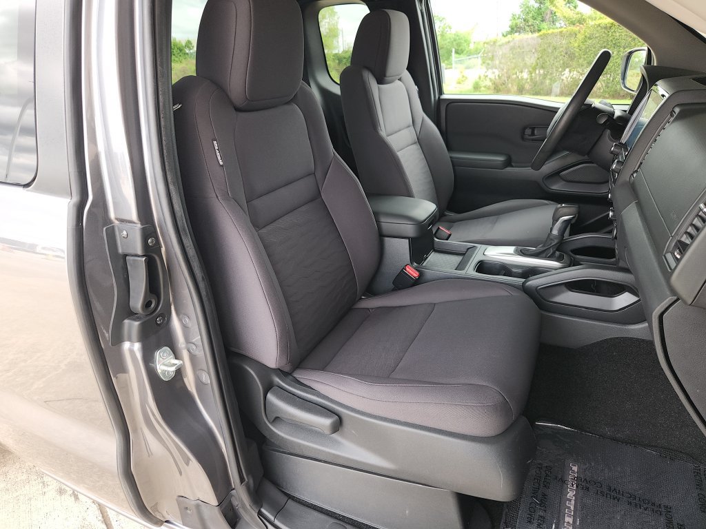 Used 2022 Nissan Frontier S w/ Technology Package AWD/4WD image 16