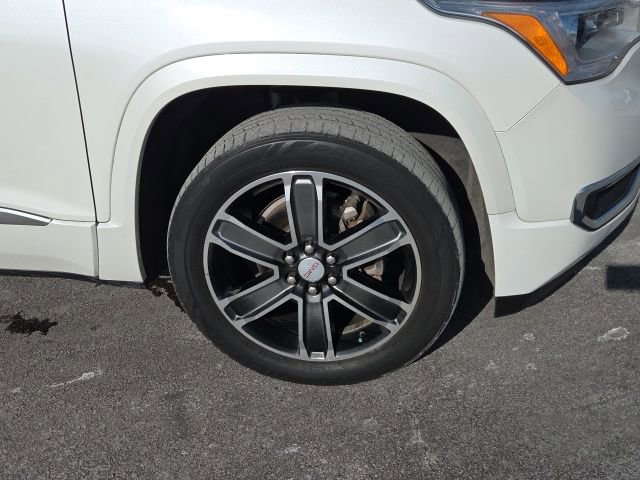Used 2017 GMC Acadia Denali w/ Technology Package image 4