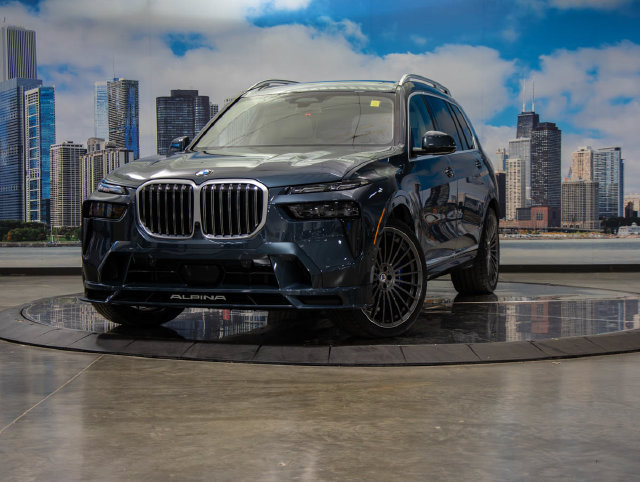 Used 2026 BMW ALPINA XB7 AWD/4WD image 2