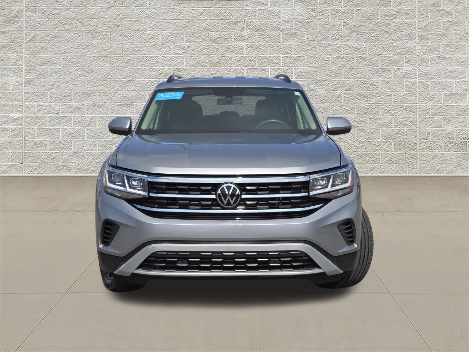 Certified 2023 Volkswagen Atlas SE w/ Black Wheel Package AWD/4WD image 2