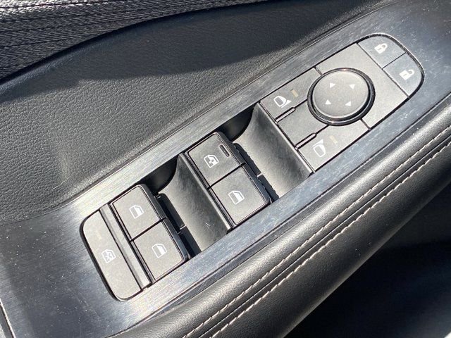 Used 2023 Nissan Rogue SV image 20