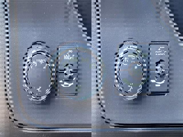 New 2025 GMC Savana 2500 Base w/ Driver Convenience Package image 11