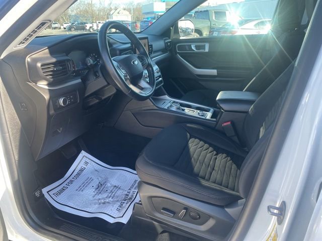 Used 2021 Ford Explorer XLT image 19