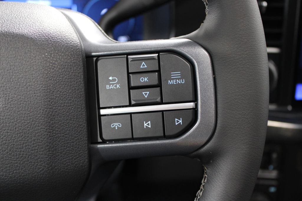 New 2026 Ford F250 Lariat w/ Black Appearance Package image 39