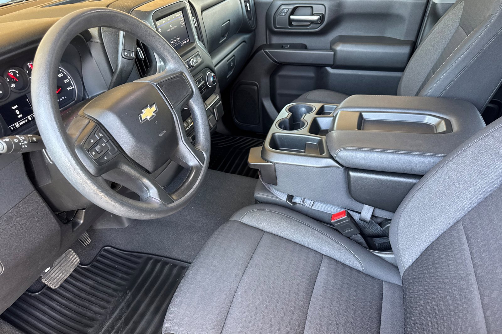 Used 2024 Chevrolet Silverado 2500 Custom w/ Custom Value Package AWD/4WD image 10